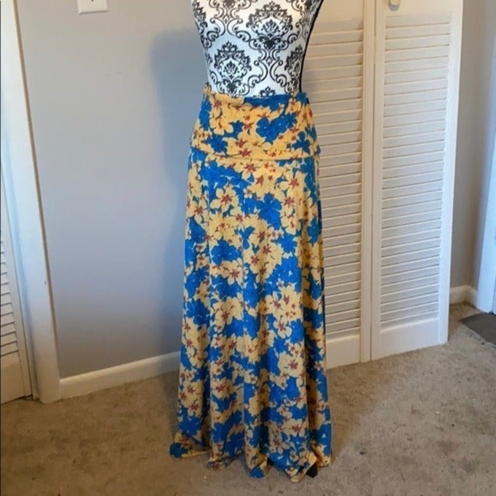 LuLaRoe Maxi Skirt flowing style